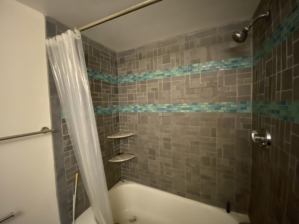 12 Stoneholm, Back Bay