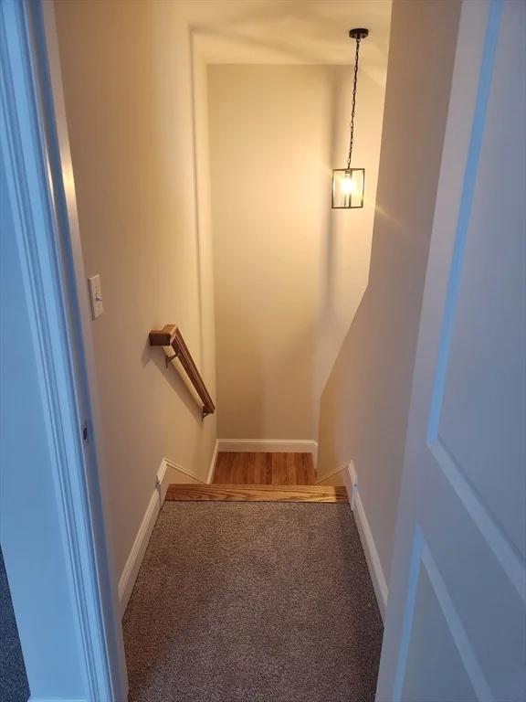 32 Four Seasons Dr, Hampstead