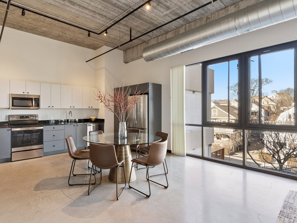 1060 Broadway, Teele Square