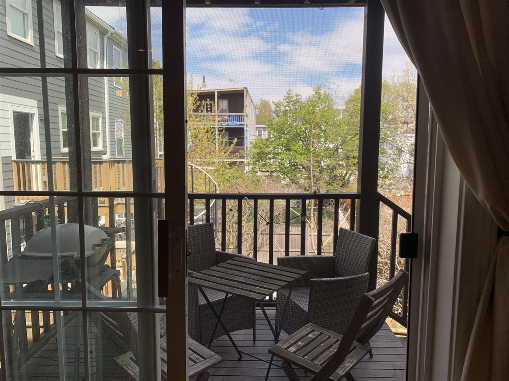 22 Ward St, South Boston