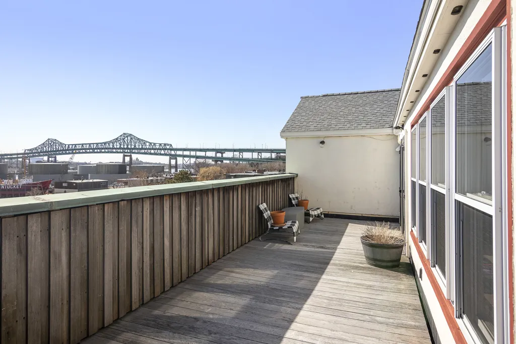 37 Winnisimmet St, East Boston