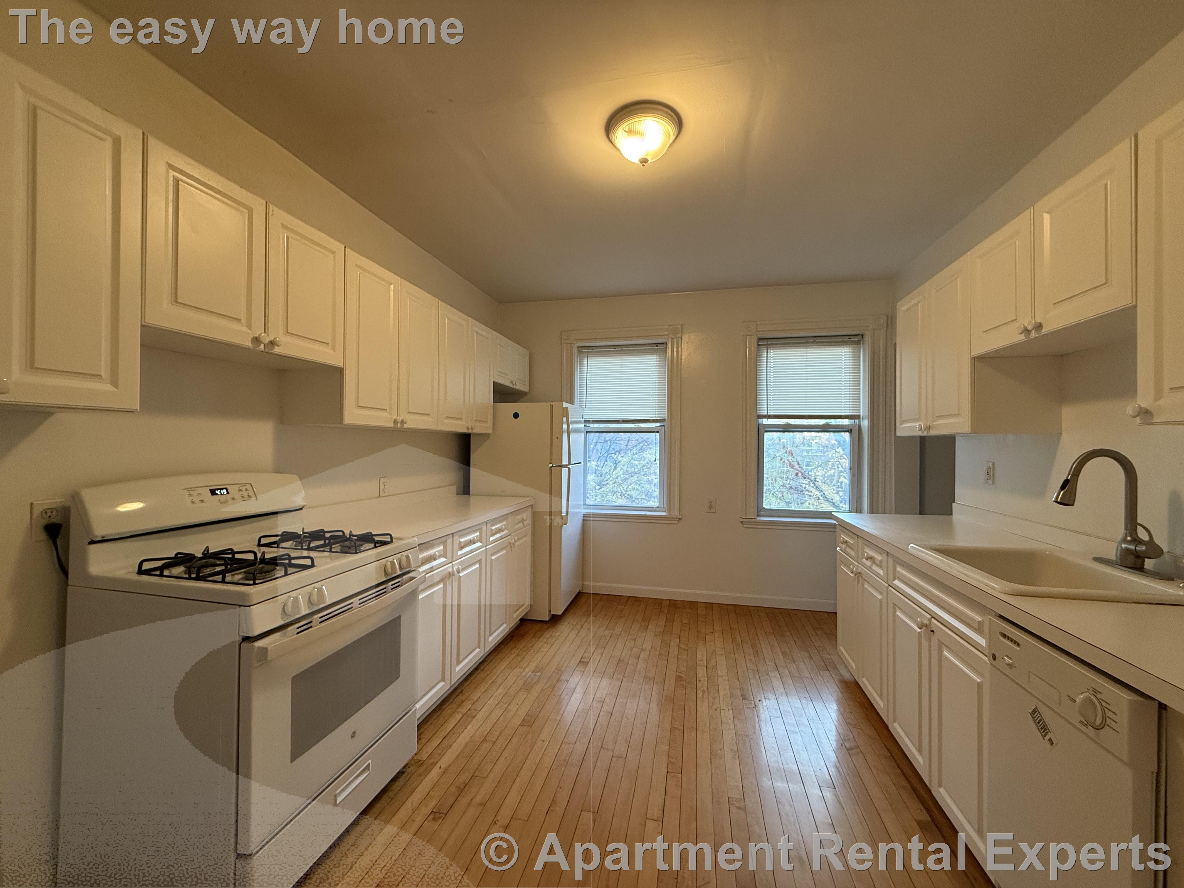 14 Centre St, Central Square