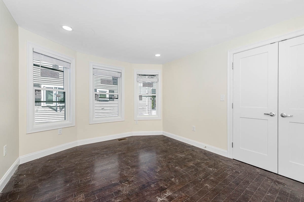 70 Stanley Ave, South Medford