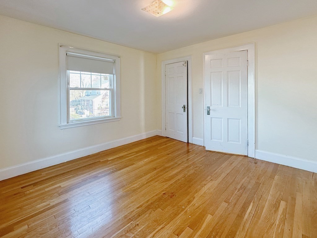 3 bed, 1.5 bath apartment for rent at 32 Valentine Unit SFH, Arlington — photo 9 of 16