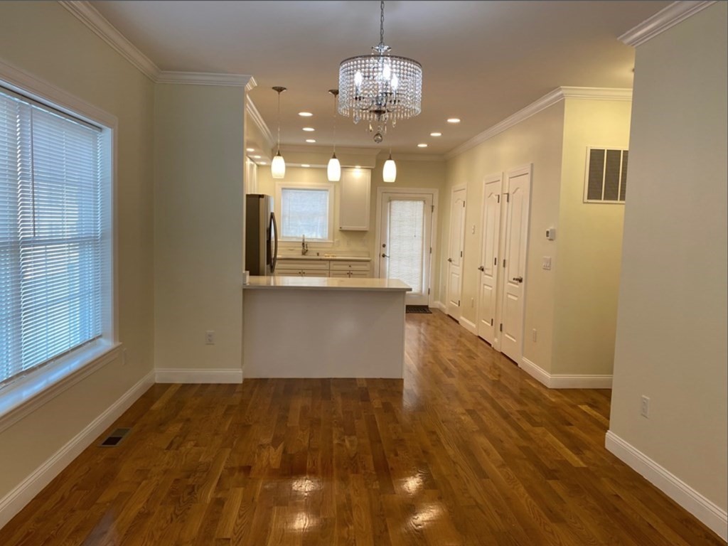 3 bed, 3.5 bath apartment for rent at 16 Walnut St Unit 1, Tufts University — photo 8 of 17