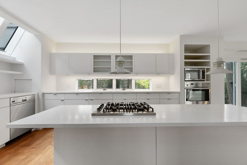 5 bed, 4+ bath apartment for rent at 15 Kelley St Unit 15, Porter Square — photo 18 of 29