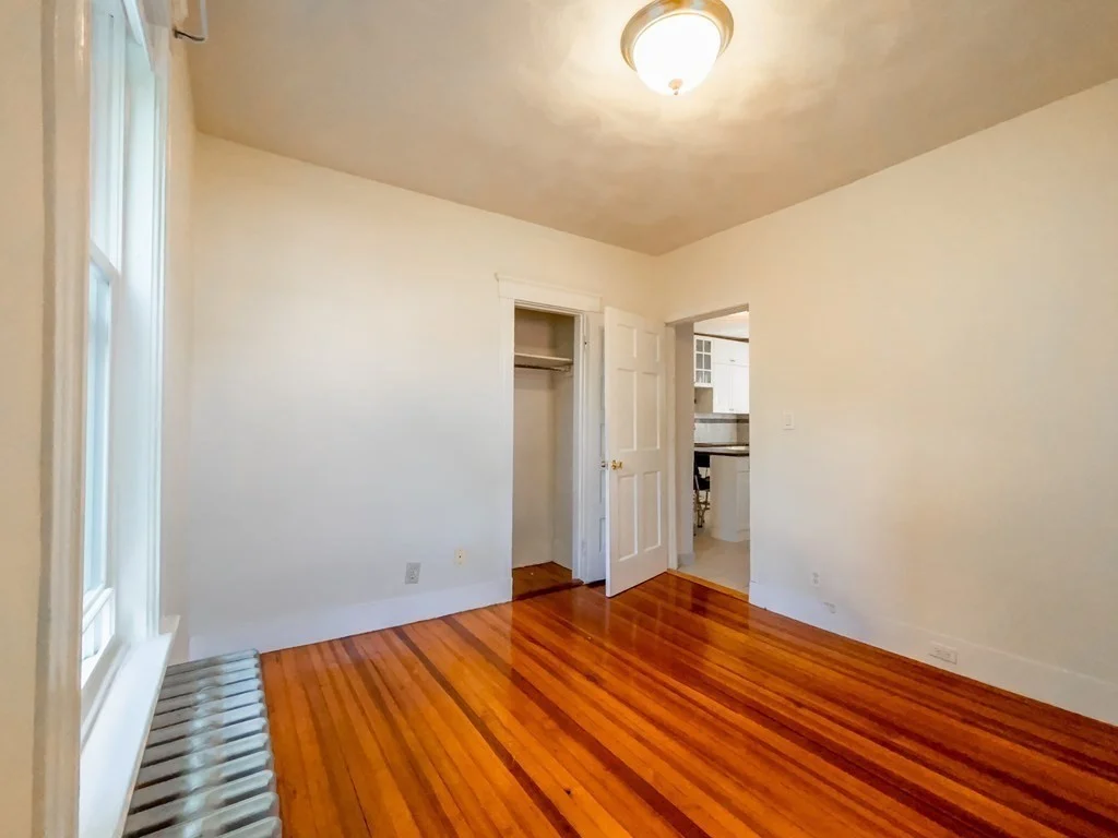 24 Montvale St, Roslindale