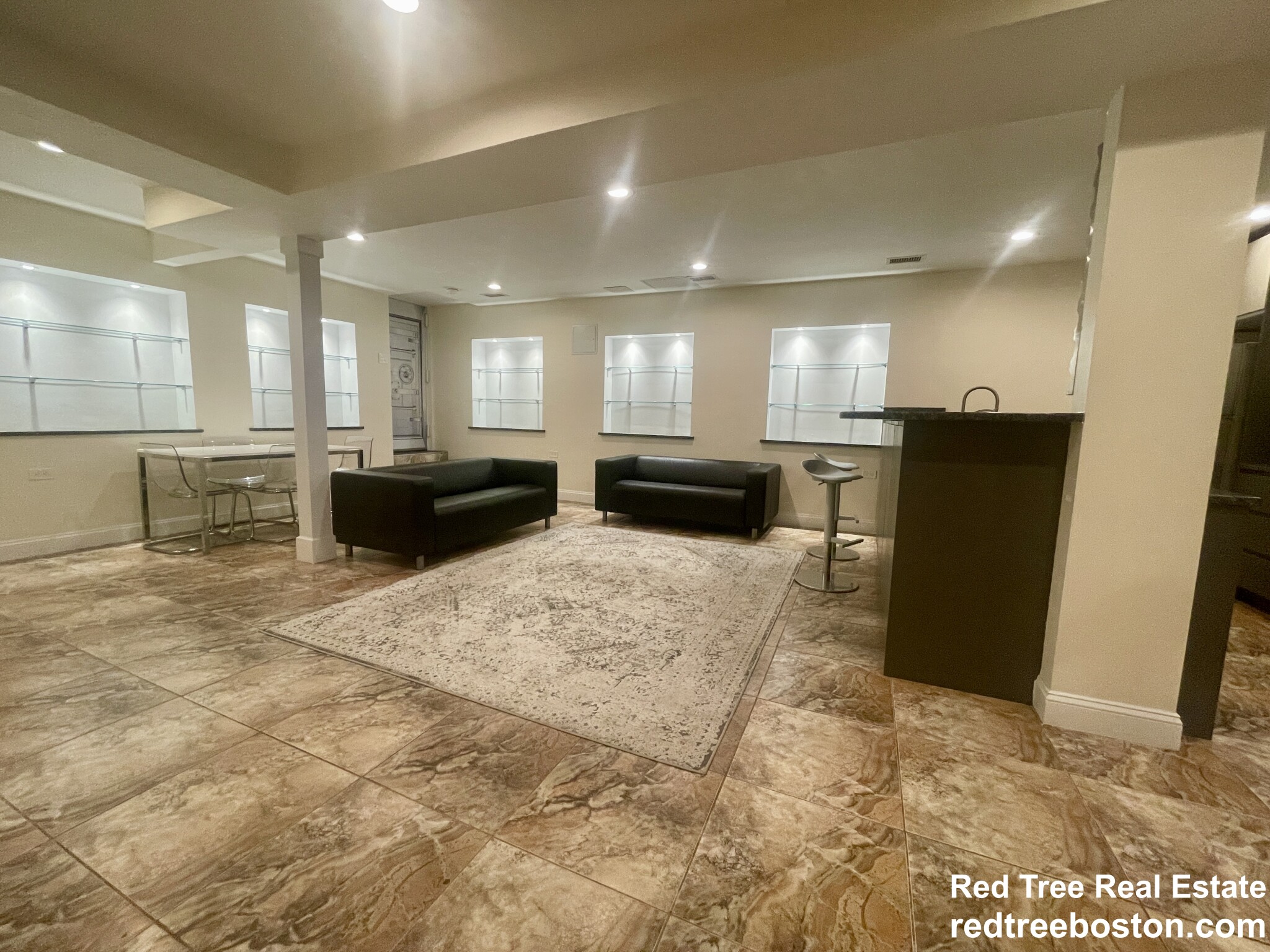 25 Saint Marys Ct, Brookline