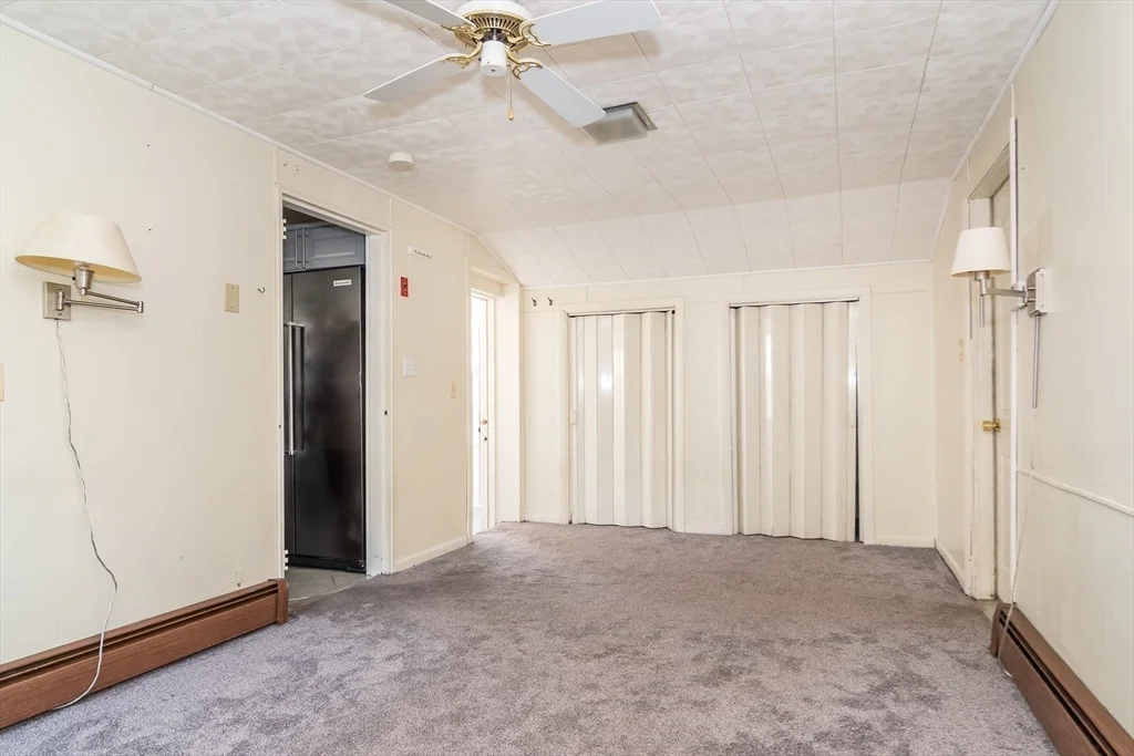 14 Rosslare Rd, Framingham