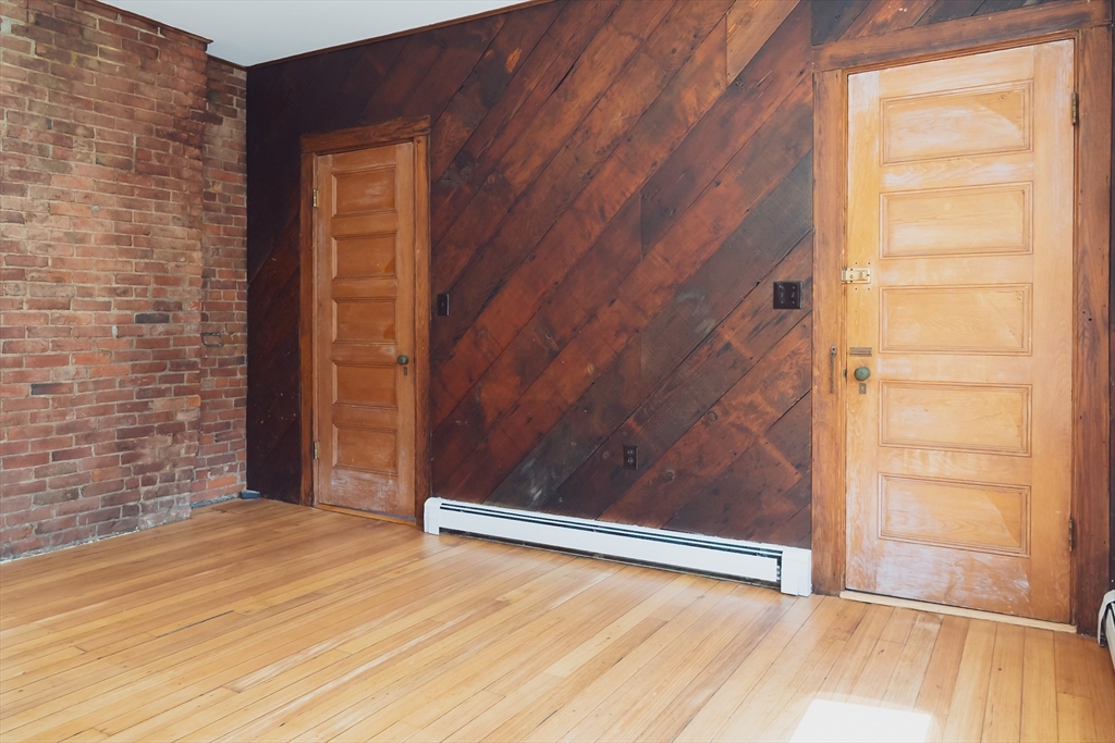 41 Harvard St, Central Village