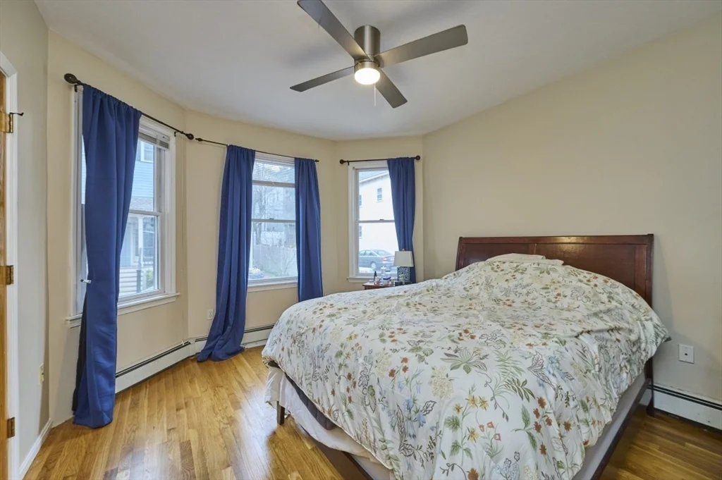 14 Haverford St, Jamaica Plain
