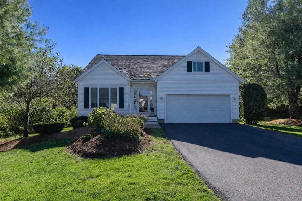 37 Augusta Way, Chelmsford