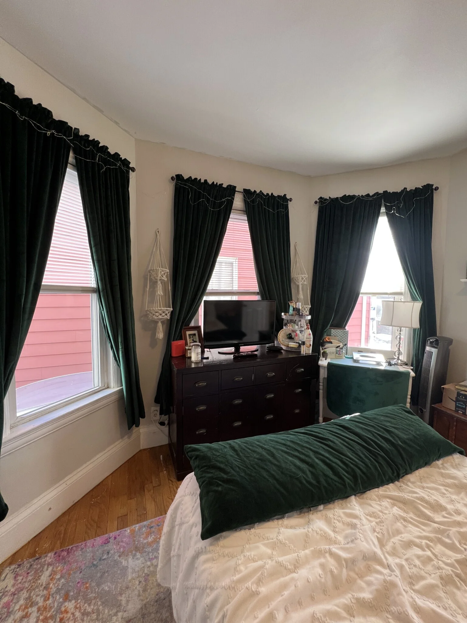 381 Highland Ave, Powder House Square