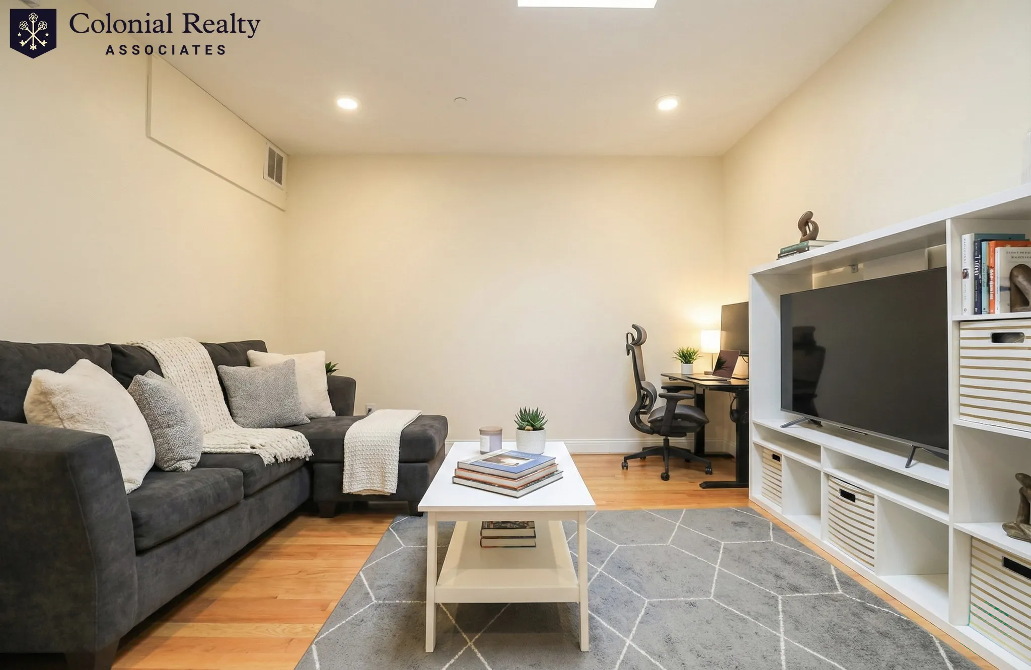 549 Washington St, Brighton