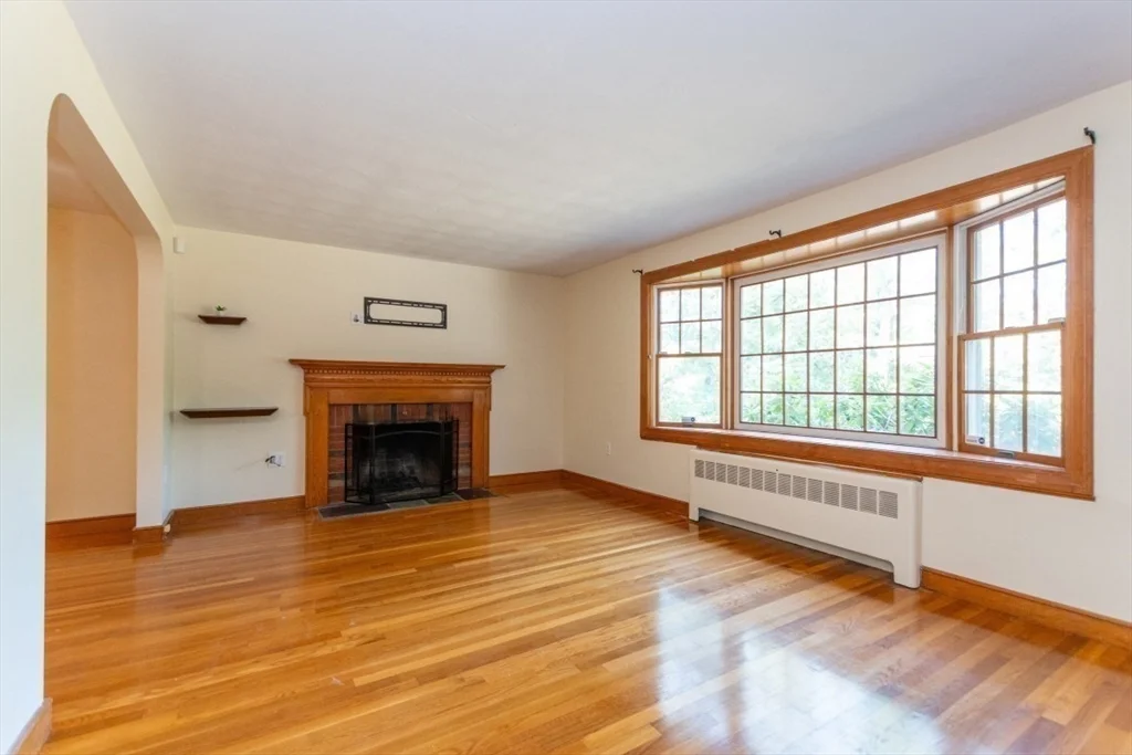 15 Lexington St, Burlington