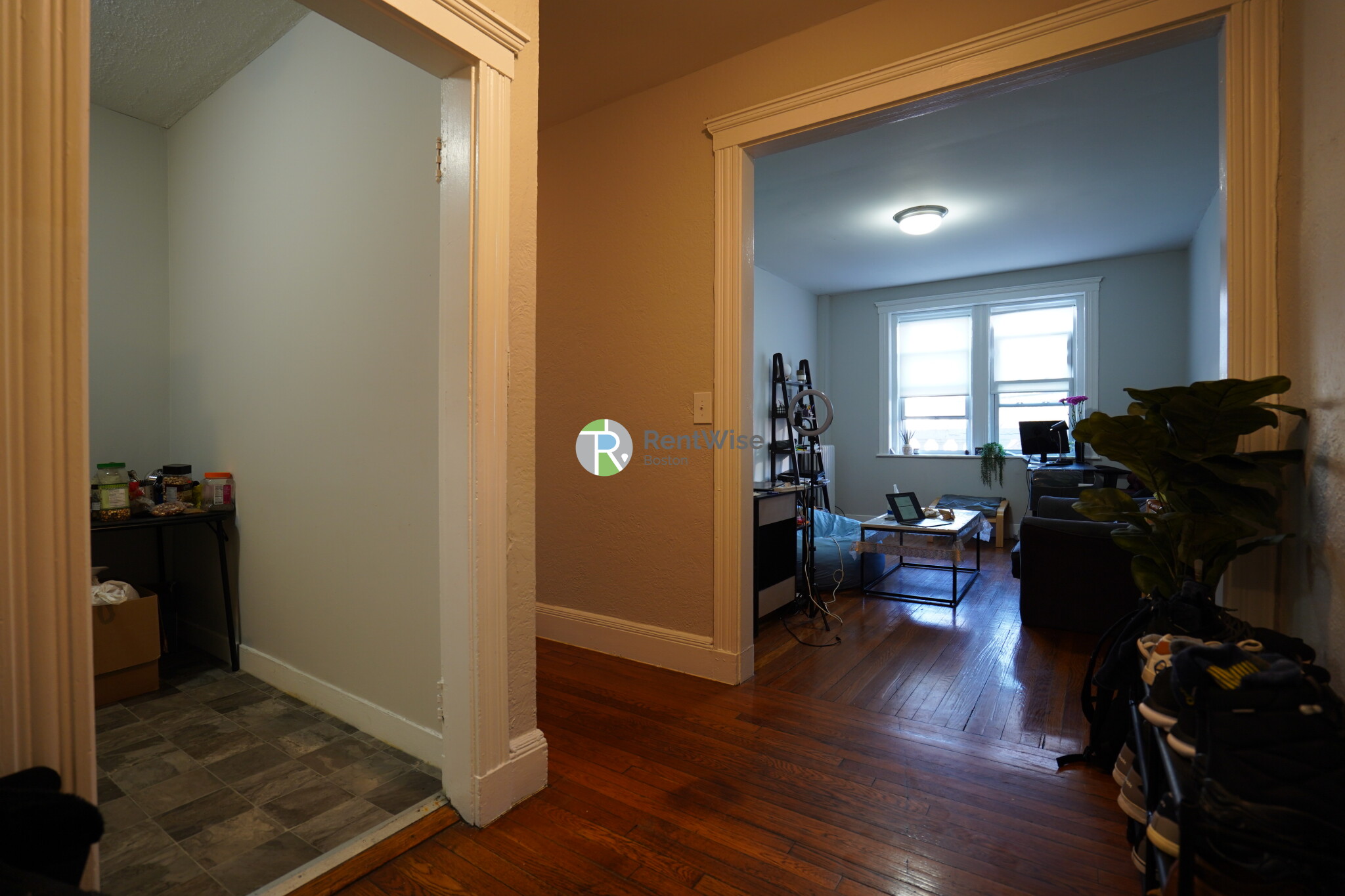 47 Linden St, Allston