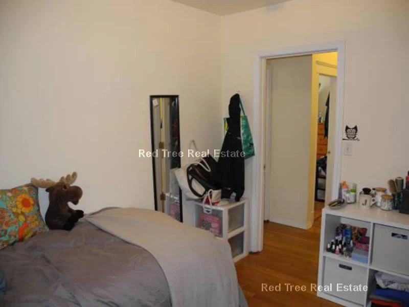 42 Kirkwood Rd, Brighton