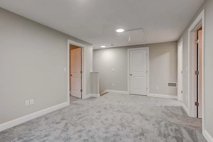 1 Adelman Rd, Wilmington