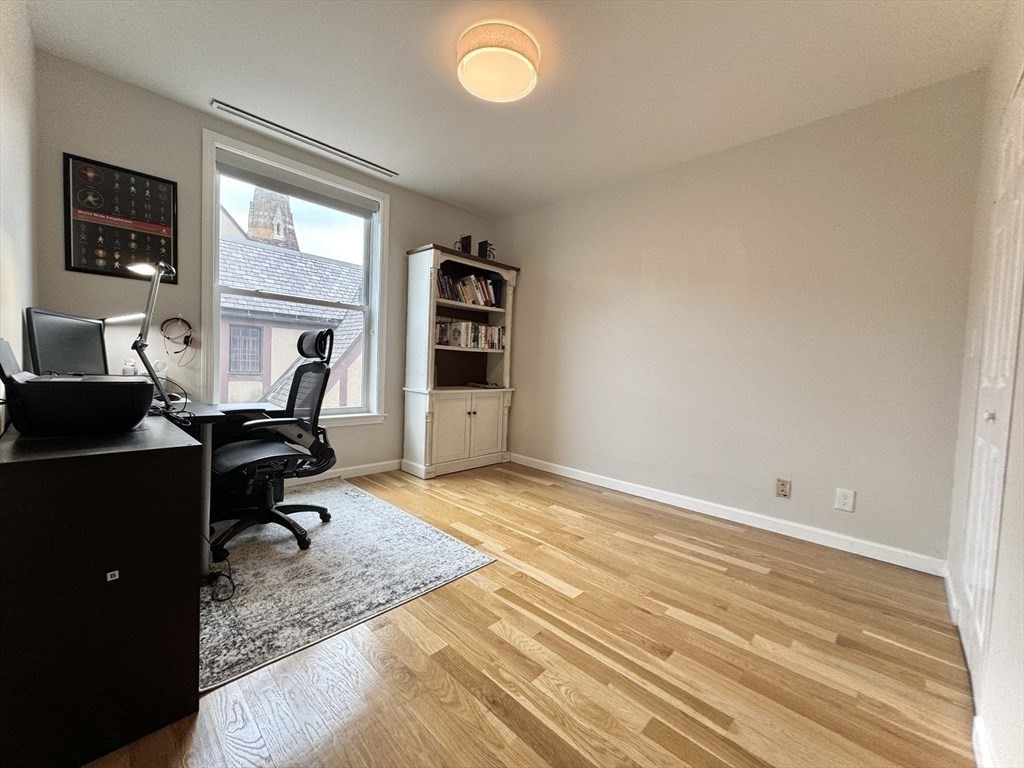 25 Marion St, Coolidge Corner