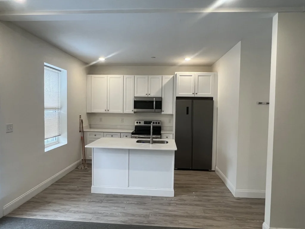 123 Intervale St, Roxbury