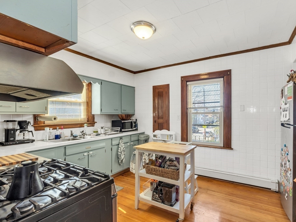 90 Walter St, Roslindale