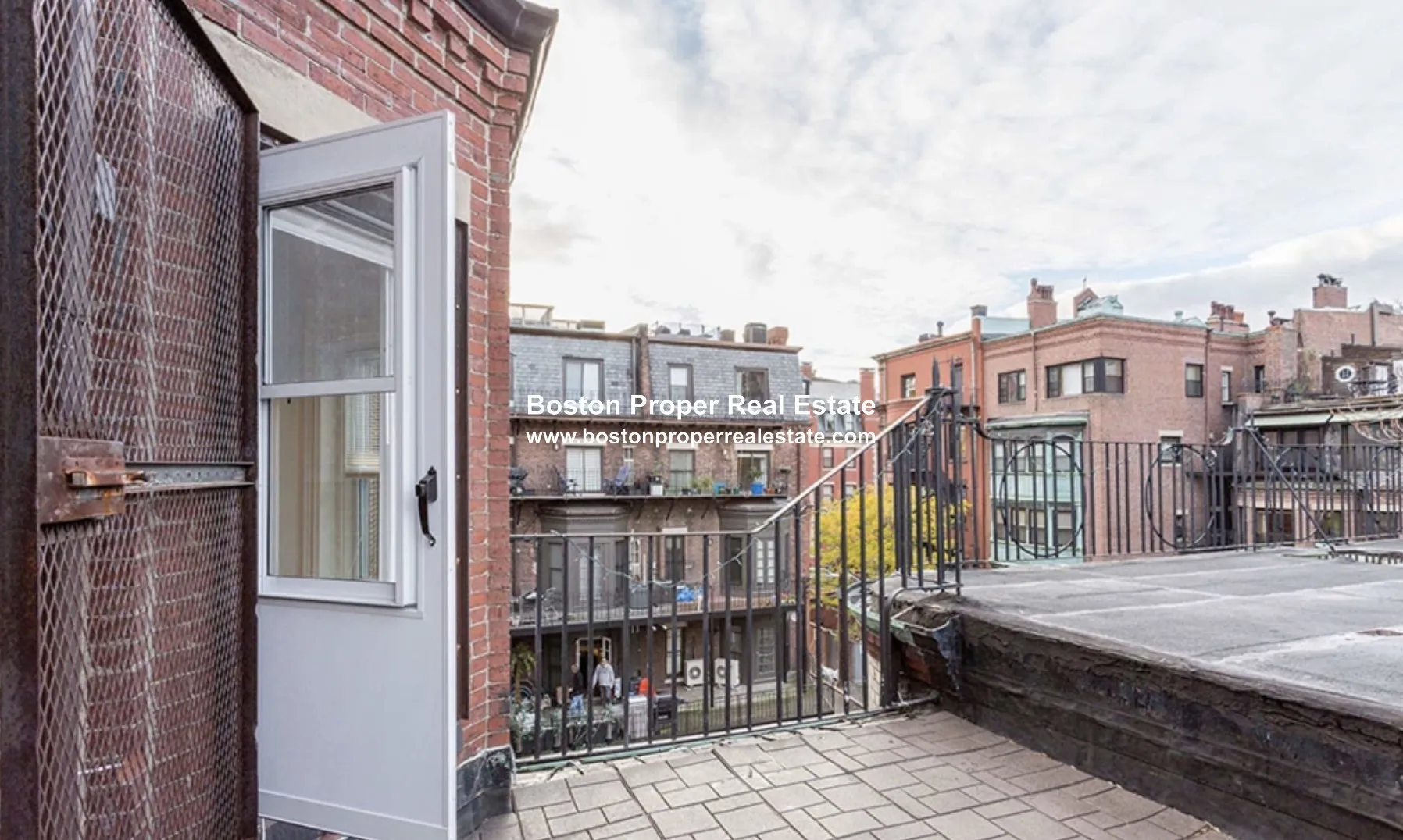 227 Newbury St, Back Bay