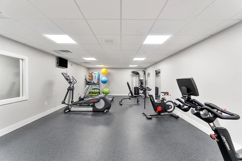 1457 Tremont St, Mission Hill