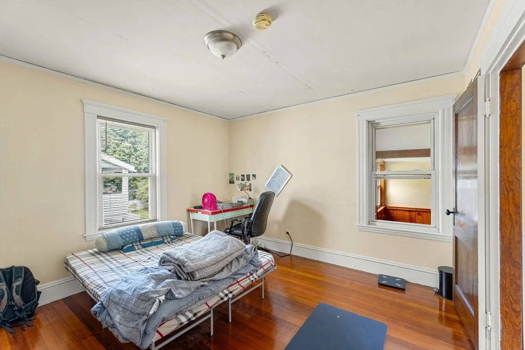 25 Dartmouth St, East Watertown