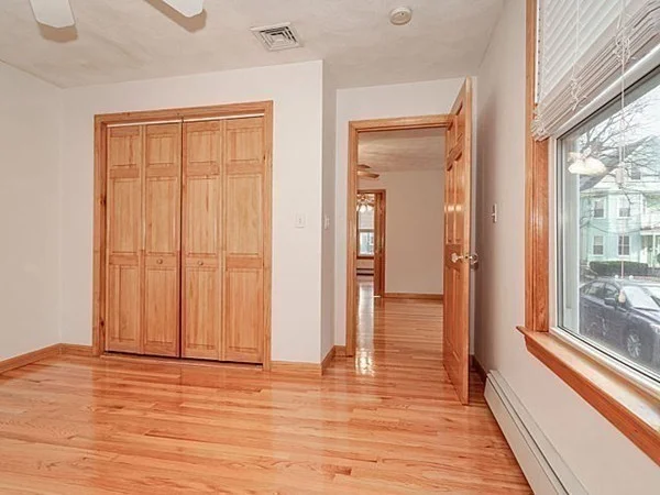 24 Burnside Ave, Spring Hill