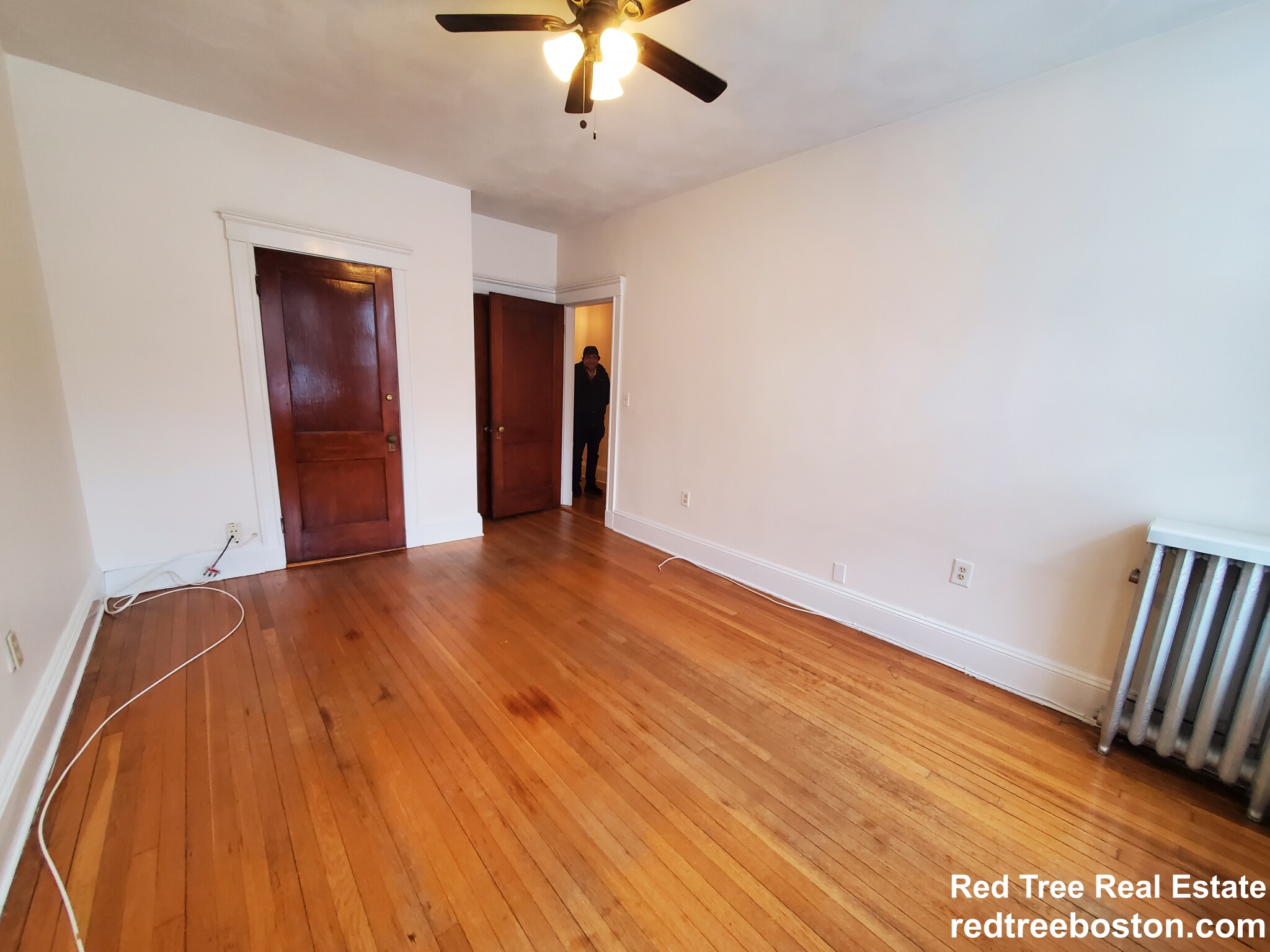 1677 Beacon St, Washington Square