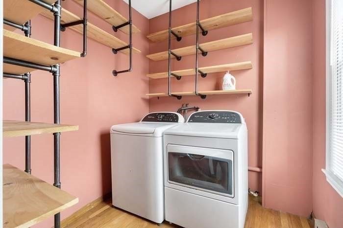 19 Chestnut, Jamaica Plain