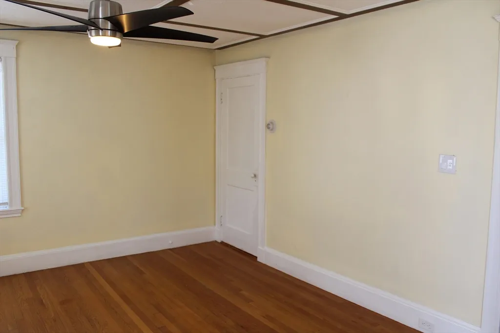 242 Newbury Ave, North Quincy