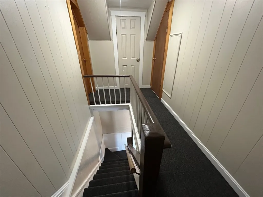 694 Lakeview Ave, Lowell