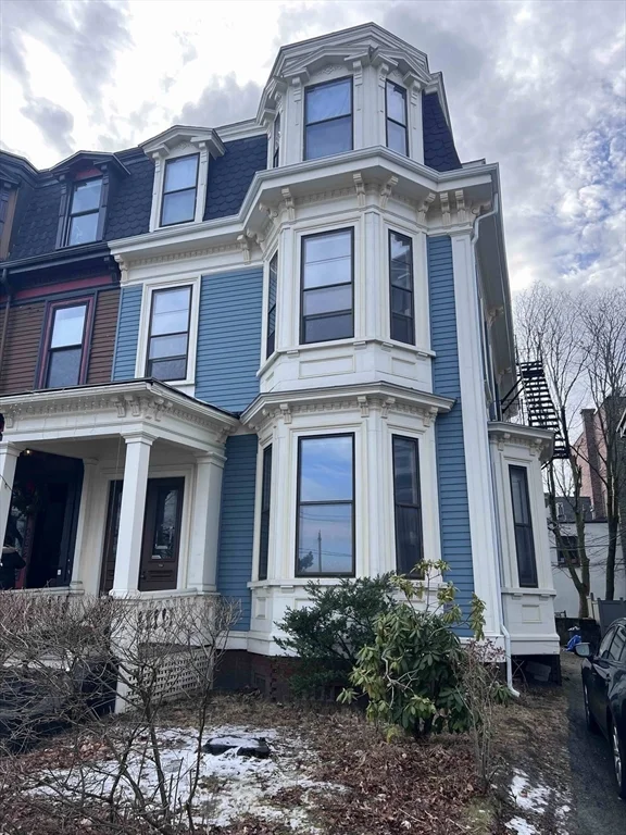 394 Broadway, Winter Hill