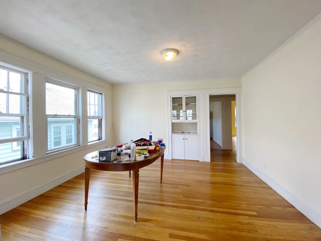 9 Crest Hill Rd, Ten Hills