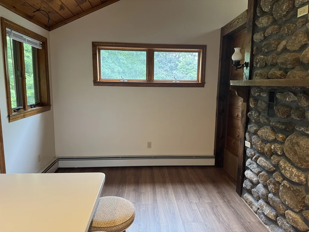 271 Wanoosnoc Rd, Fitchburg