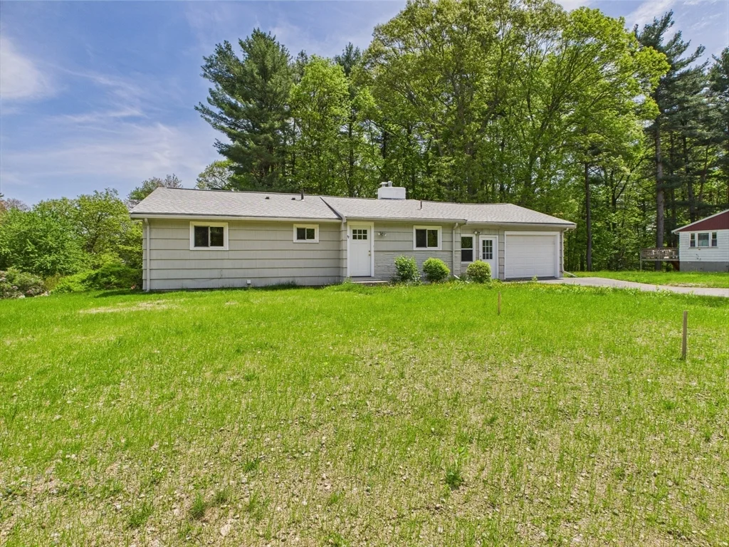 97 Old Post Rd, Sharon