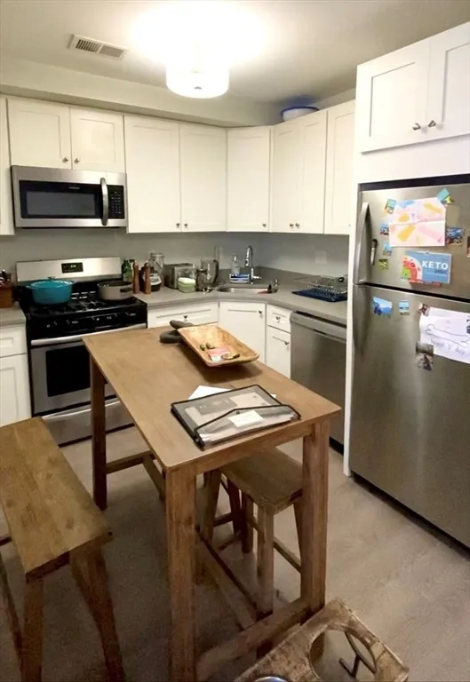 194 Maverick St, East Boston