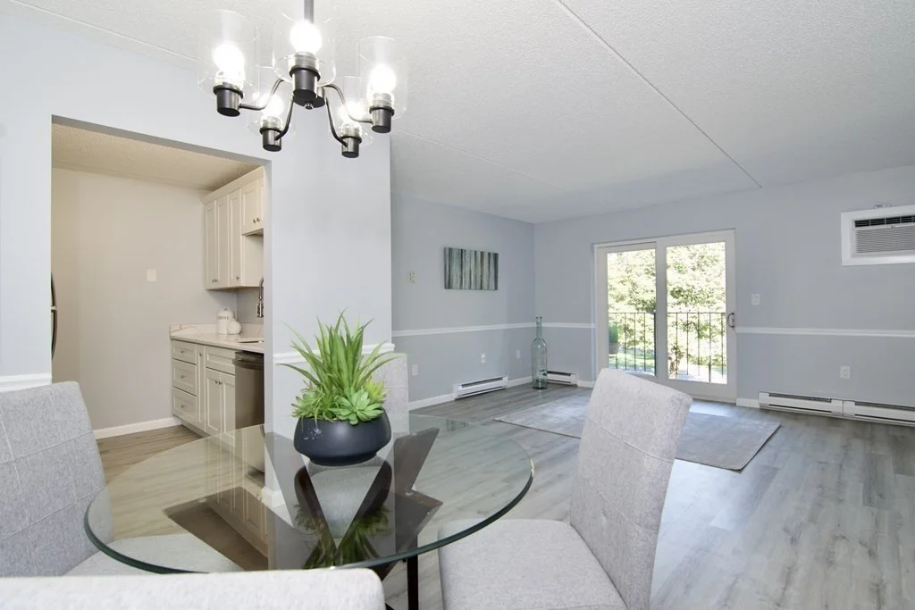 22 Maple Crest Cir, Holyoke