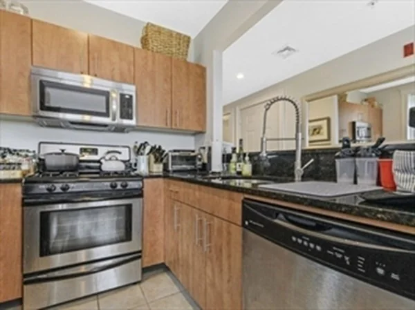 2025 Commonwealth Ave, Brighton