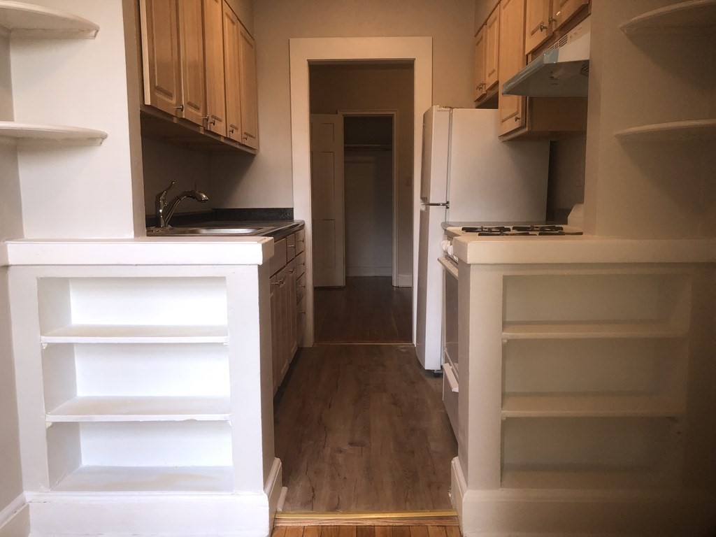 24 Concord Ave, Harvard Square