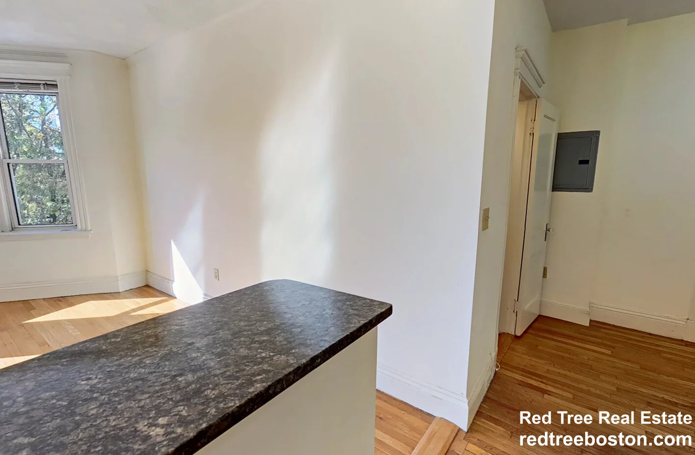 195 Park Dr, Fenway