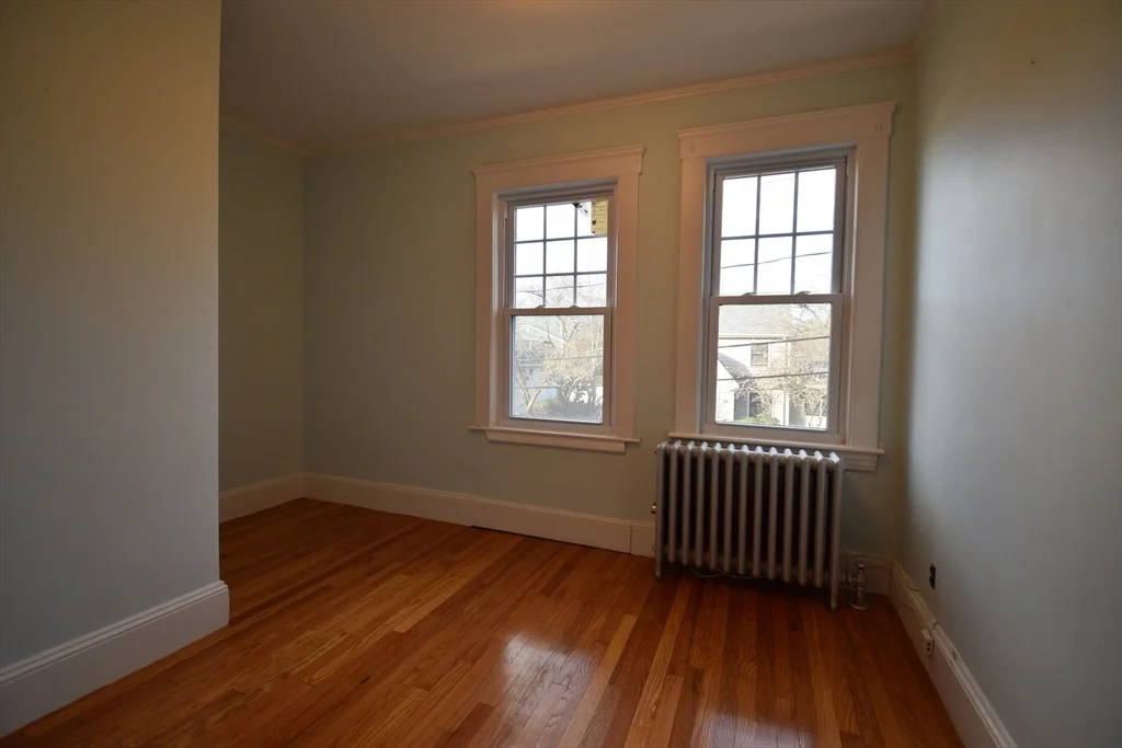 39 South Normandy Ave, Cambridge Highlands