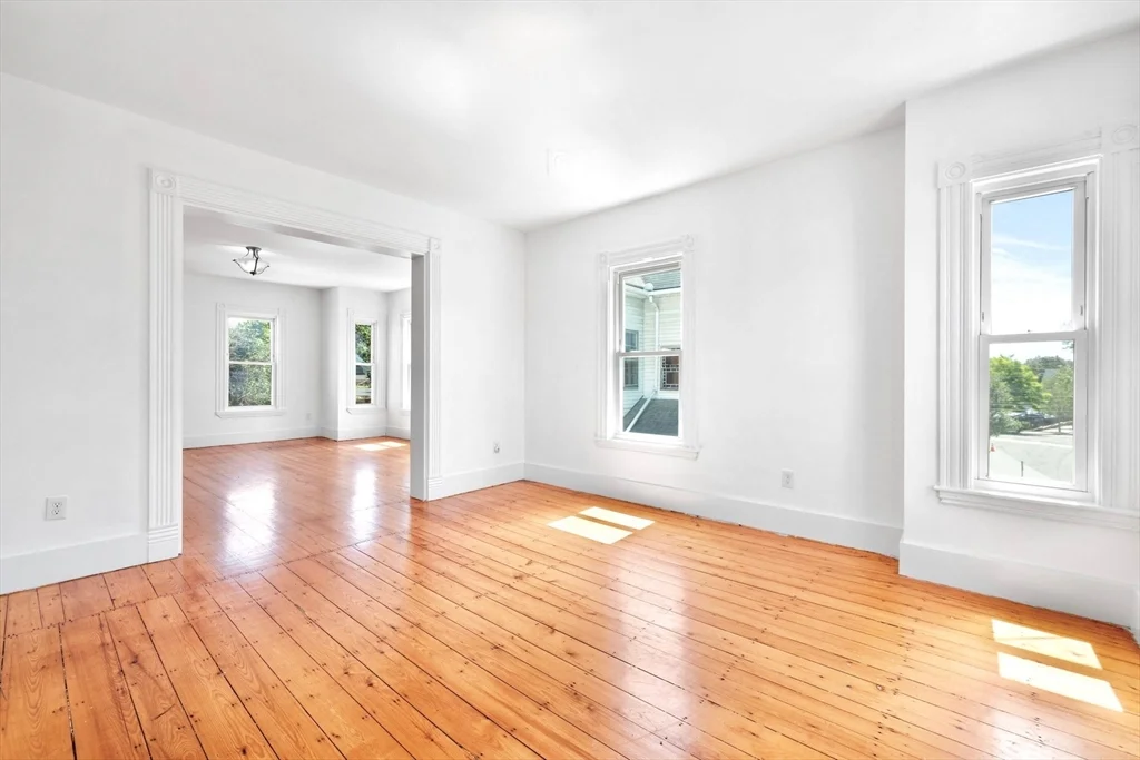 48 Ashland St, Malden