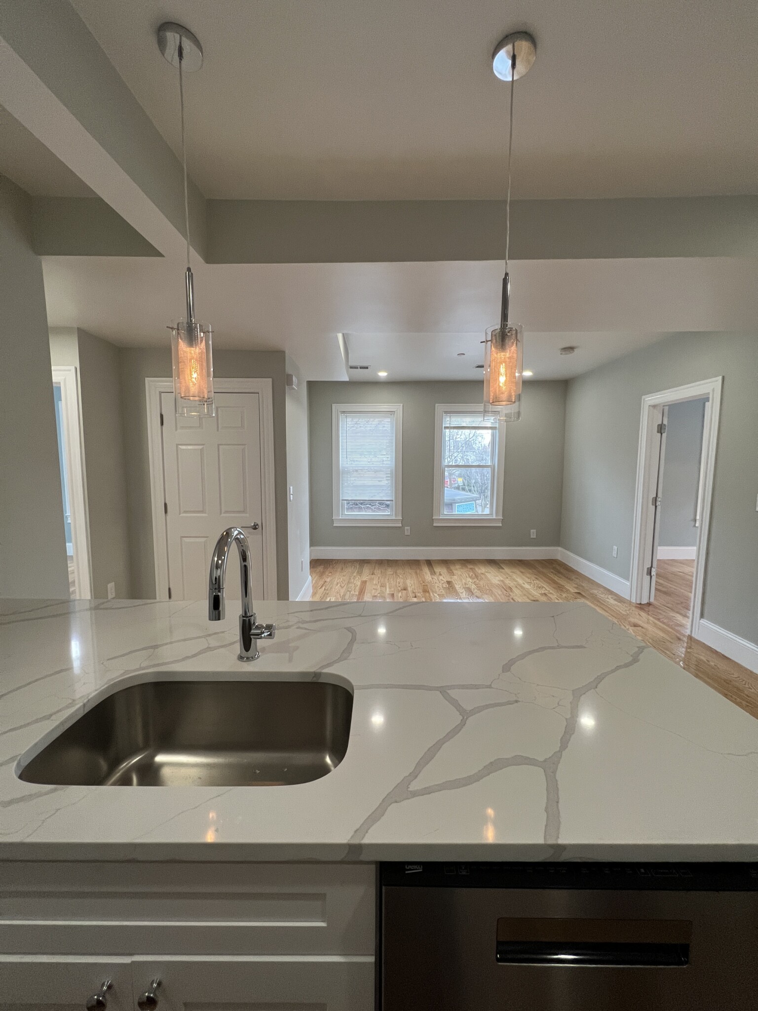 71 Pearl St, East Somerville