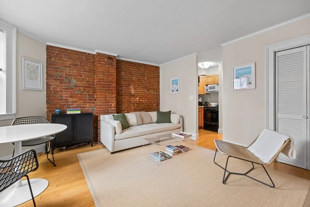 15 Dartmouth St, South End