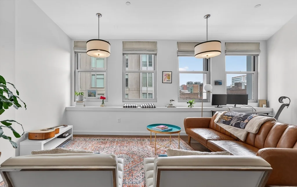 88 Kingston St, Midtown