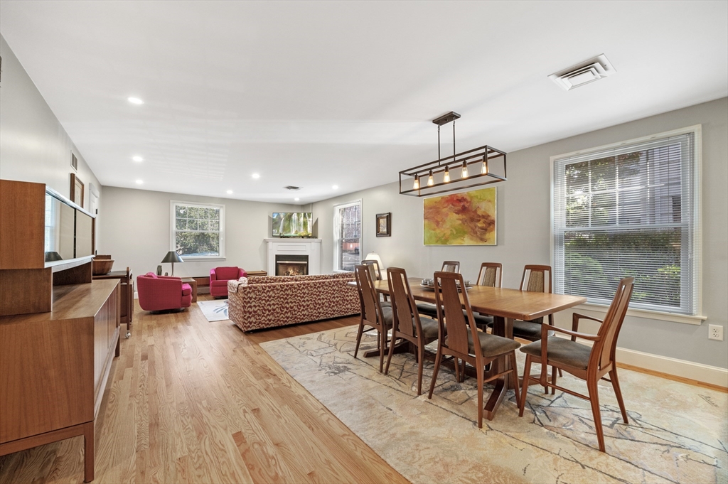 66 Prospect St, Marblehead