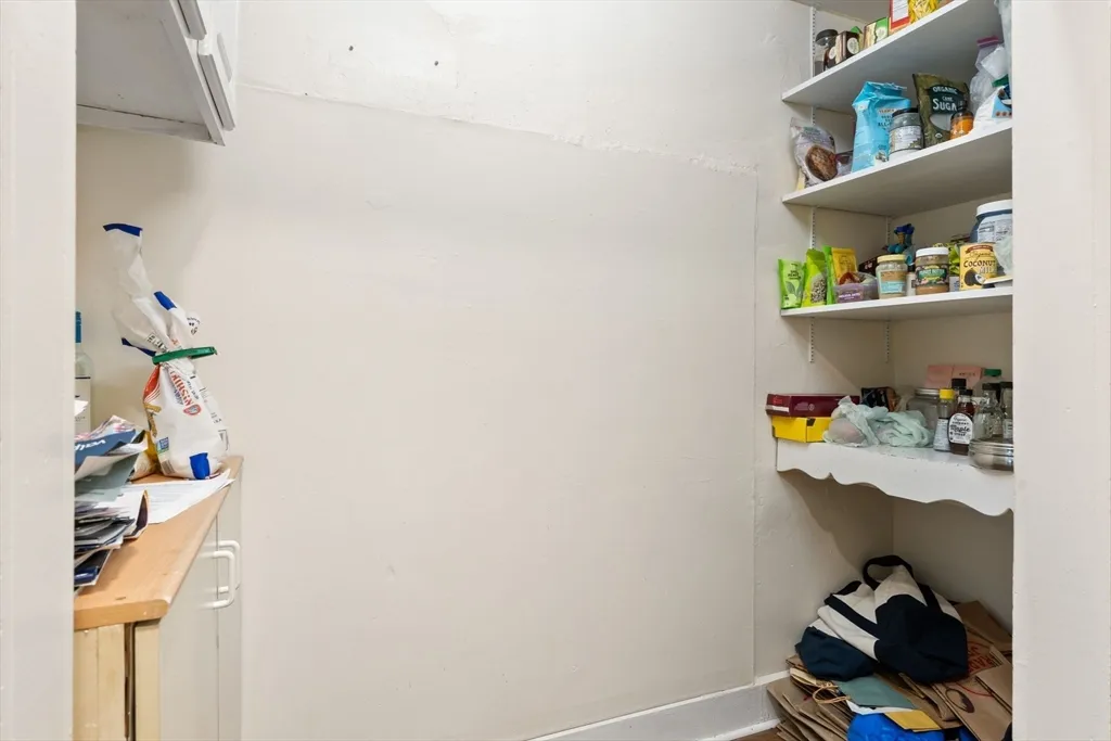 12 Perry St, Central Village