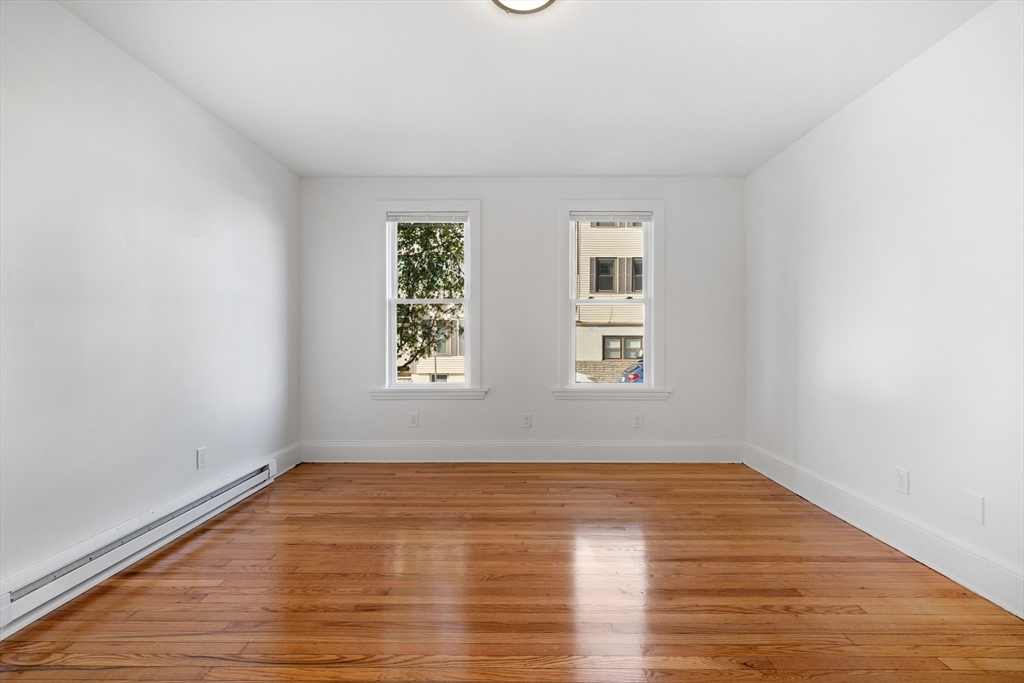 138 K St, South Boston